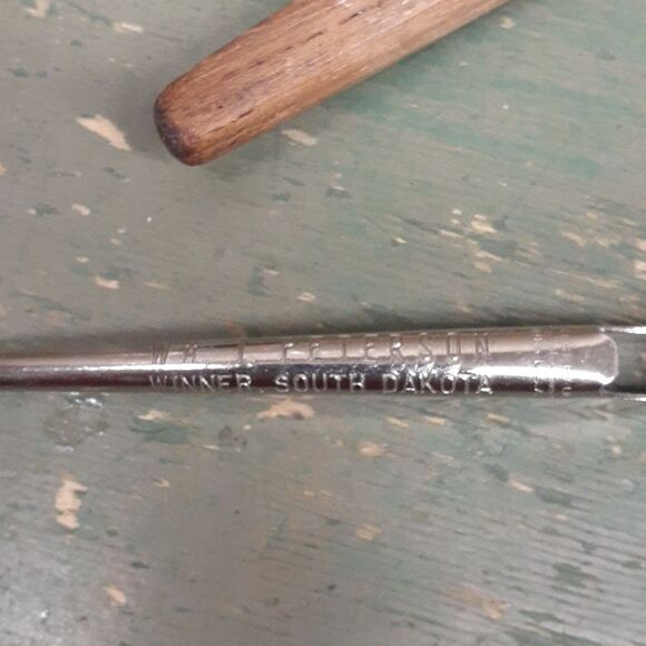 Bundle of vintage bar tender's friends with directions on mixer. - Picture 5 of 7